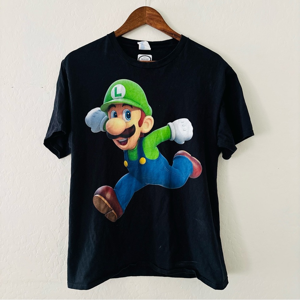 Official Nintendo Black Men’s Tee with Green‎ Luigi Graphic Mario Short Sleeve M